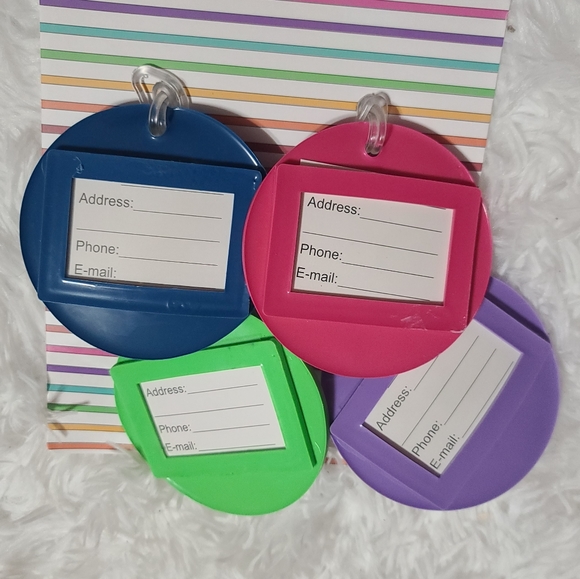Wandering Moon Rubber Earth Luggage Tag Set of 4 (NWT) - Picture 2 of 3